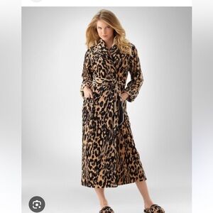 Leopard Print Women's Robe